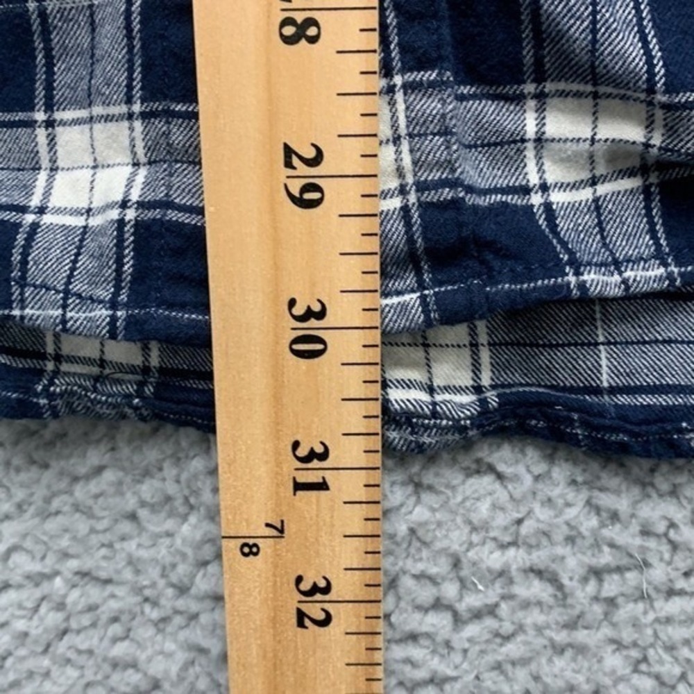 Volcom Caden Plaid Flannel Shirt Men's Size L Slim Fit Navy Blue Button Up - Picture 10 of 11